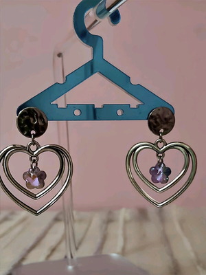 Handmade earrings set new with heart and flower design