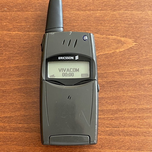 Ericsson T28s mobile phone