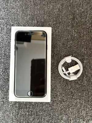 iPhone 7 32GB μαύρο, σαν καινούργιο