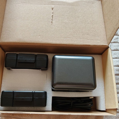 POEOSAS charger with 2 batteries 2500 mAh for Insta360 X4