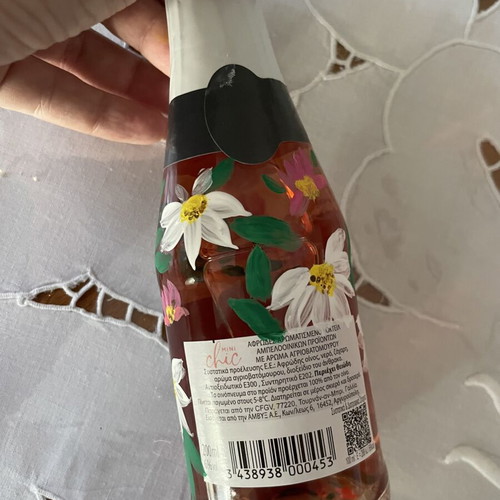 Mini Chic raspberry sparkling wine hand-painted, new