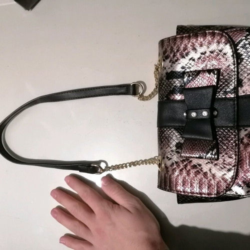 Women's bag like new, artistic design
