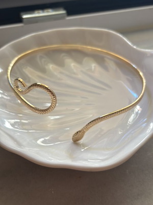 Necklace in snake shape new