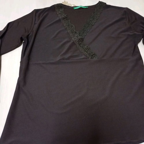 Women's elastic blouse with lace brown like new