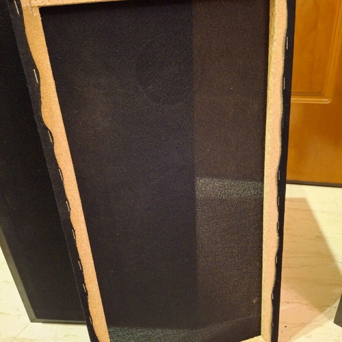 Speaker boxes like new, set of 2, wooden with black fabric