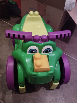 Ride on toy with Mega bloks like new
