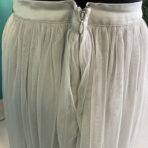 Maya Deluxe pastel gray maxi tulle skirt new, size L