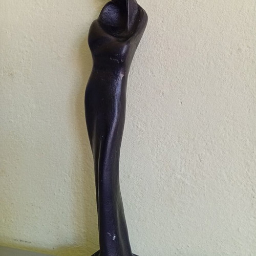 Sculpture "Motherhood" cast iron 37 cm used