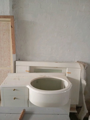 Bathroom cabinets with Inteal Standard basin