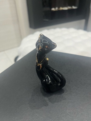 Ceramic cat miniature like new