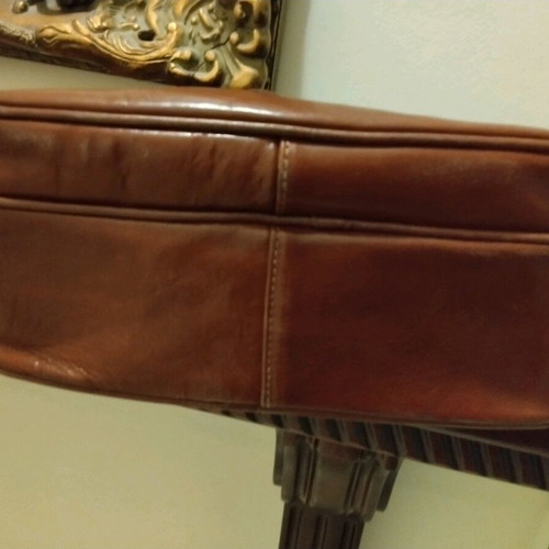 Tampa Leather Handbag like new 29x20 cm