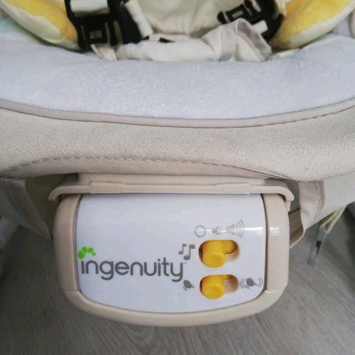 Ingenuity bouncer like new with vibration and music mechanism