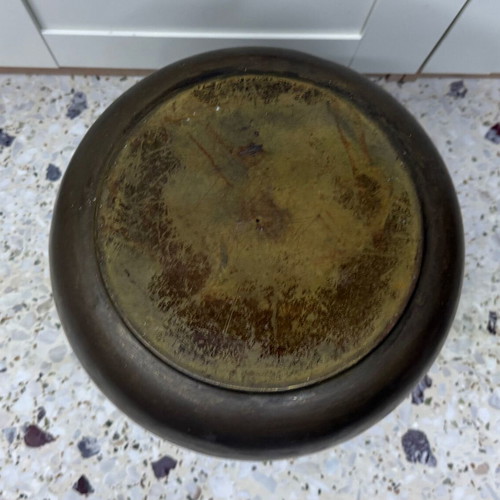 Διακοσμητικό μπρούτζινο κασπώ vintage μεταχειρισμένο με ανάγλυφα τριαντάφυλλα