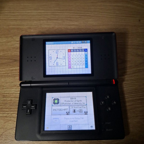 Nintendo DS Lite Black and Red like new with case and game