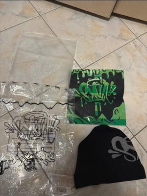 Syna worked skull cap φορεμένο 2 φορές, μαύρο
