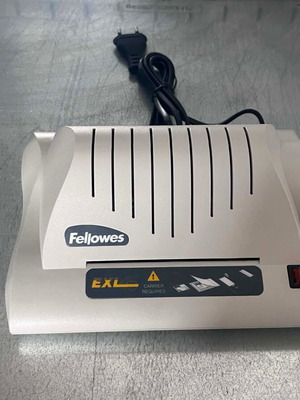 Fellowes EXL 45 laminator like new for photos and cards vintage