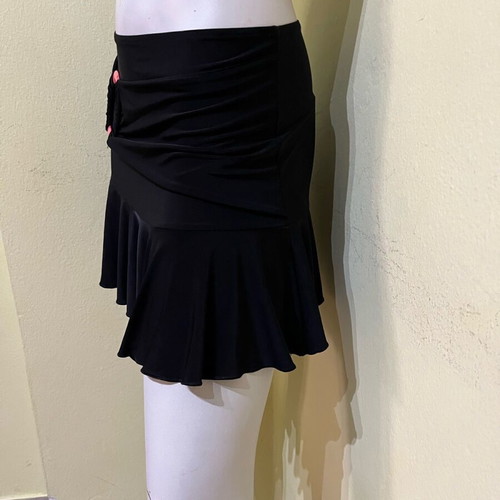 Black mini skirt with pink ring size S like new