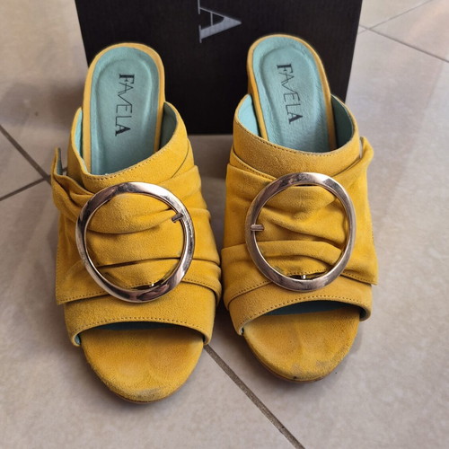 Favela leather mules with thick heel size 39 used, yellow
