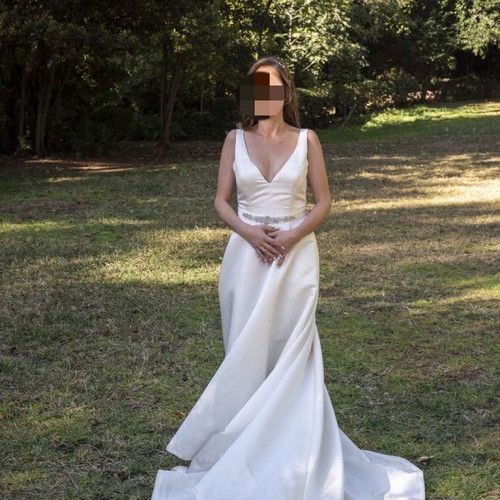 Wedding dress used in ivory color, size S/36/8