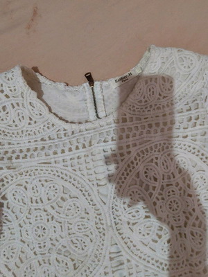 Knitted blouse with lining white like new, size M