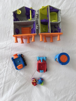 Super Zings set used