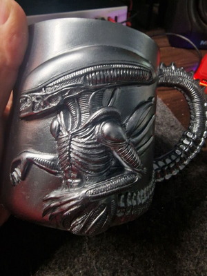Alien aluminum mug cup in excellent condition