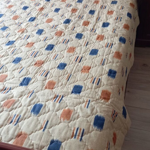 Double-sided quilt new, dimensions 2.00 x 2.35 m