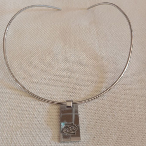 Cancer zodiac necklace Folli Follie like new, silver steel