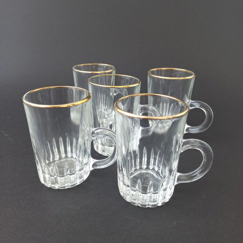 Set of 5 vintage shot glasses like new, glass with gold detail
