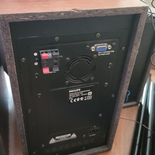 Philips MCD149 DVD Micro Hi-Fi 2.1 used with subwoofer USB FM AUX