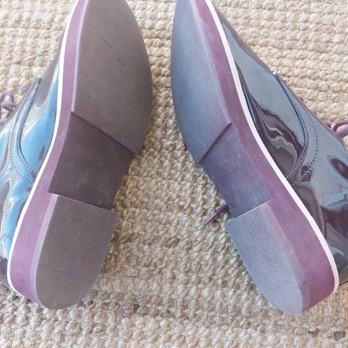 Mia kids patent moccasins used, size 35, purple