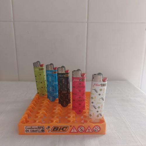 Miss Bic lighters set of 5 used, decorative collectible