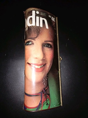 Vintage Ricma handbag from the 70s used with magazine design
