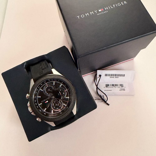 Tommy Hilfiger Clark 46mm watch like new, men's, black