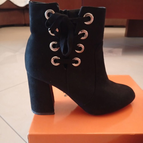 Ankle boots like new, suede, black, size 37