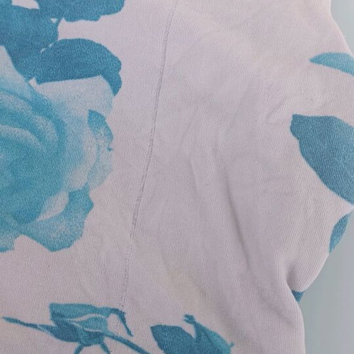Top used with defect, white and blue, one size