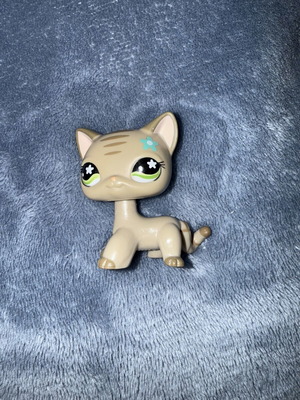 Littlest Pet Shop LPS Cat 483 like new