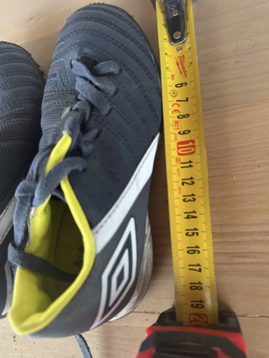 Umbro football shoes used, size 30, blue and yellow