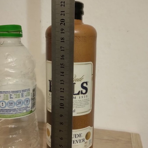 Bols Jin sealed ceramic collectible bottle