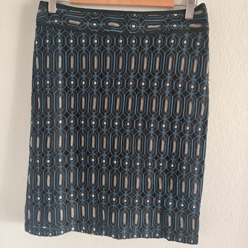 Yest skirt size M like new, blue and silver