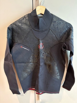 Windsurf Mystic XL suit like new, summer neoprene top