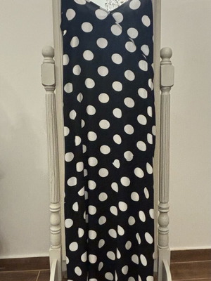 Sfera polka dot dress like new, size M, black and white