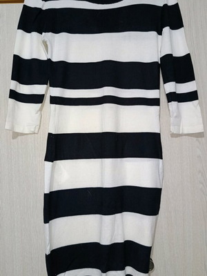 Toi & Moi fitted knitted dress like new, size L