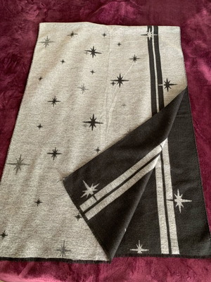 Warm double-sided pashmina like new, grey and black