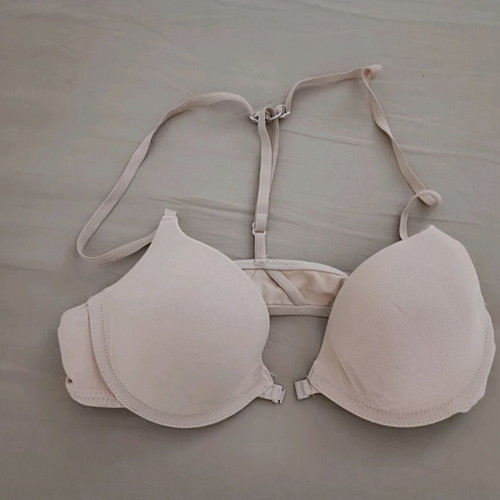 Bra Front Closure 75b in Like New Condition