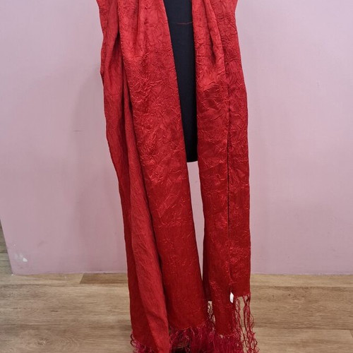 Red scarf with fringes like new