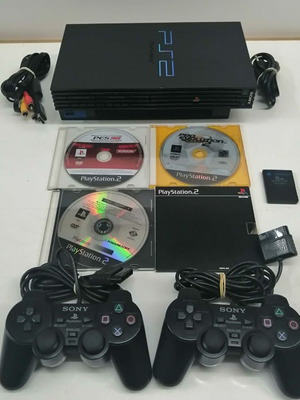 PlayStation 2 Fat SCPH-50004 console like new with 2 controllers and 3 games