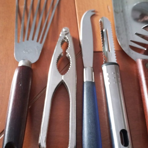 Kitchen tools set like new