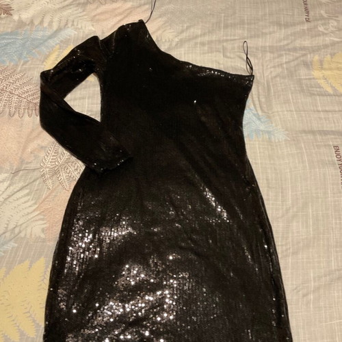 Black one-shoulder sequin evening dress size M like new