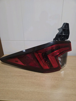 Εξωτερικό δεξί φανάρι Lexus RX SUV σαν καινούργιο (2015-2022)